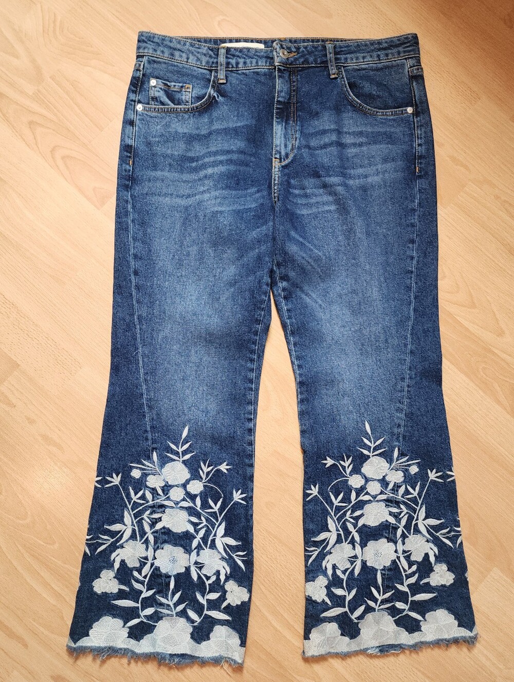 Pilcro Blue Denim Jeans with White Floral Embroidery